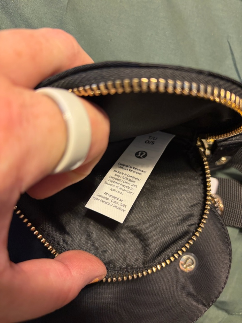 lululemon athletica Heart Wristlet Pouch in Black/gold - Picture 5 of 7